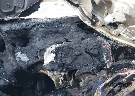 2021 Jeep Grand Cherokee Limited 4X4 z USA, uszkodzony, nr VIN 1C4RJFBG9MC504181